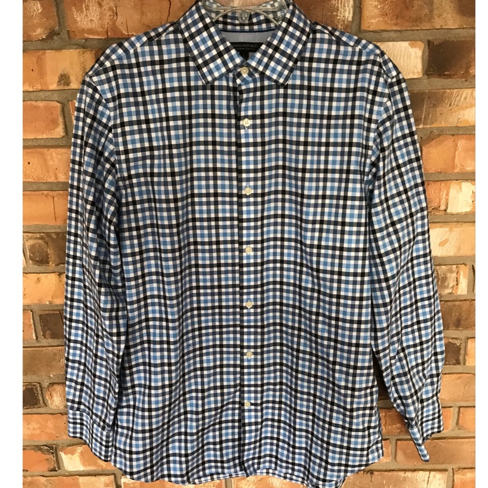 Banana Republic Men’s Shirt    Large